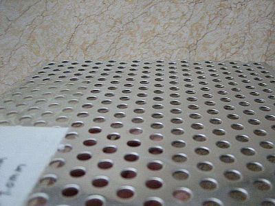 不锈钢冲孔板片生产厂家 哪里卖镀锌冲孔板 防雨冲孔板什么价格