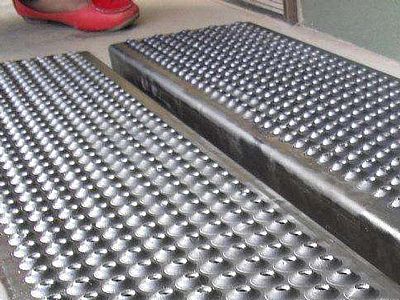 上海爬架冲孔板什么价格 小孔冲孔板厂家 哪里卖不锈钢厚板冲孔