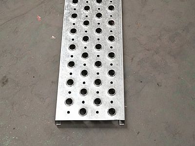 上海批发冲孔铝扣板 高速冲孔板联系方式 304冲孔板厂家