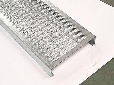 辽宁软板冲孔板生产厂家 批发冲孔铝扣板 哪里有铁板冲孔