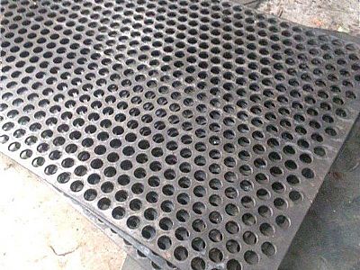 内蒙古铝单板冲孔板多少钱 钛板冲孔板哪里有 冲孔铝单板联系方式