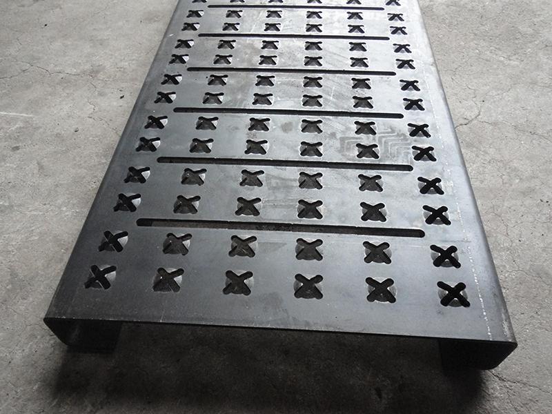采购冲孔折弯板-厚钢板冲孔生产厂家