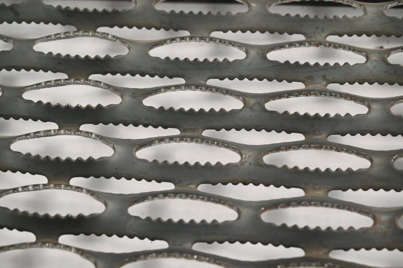 不锈钢管材自动冲孔板加工厂-沙板冲孔哪里买