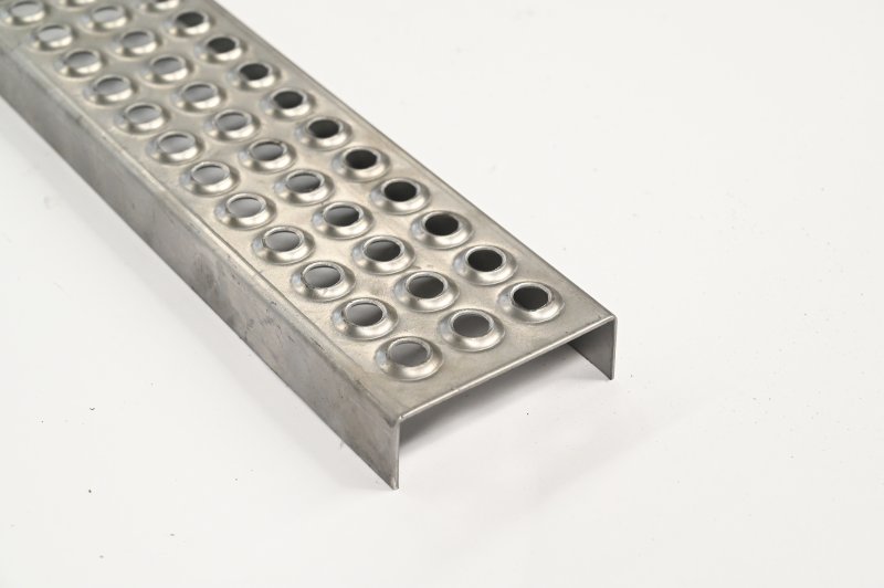 钢板冲孔安全板什么价格-不锈钢网板冲孔